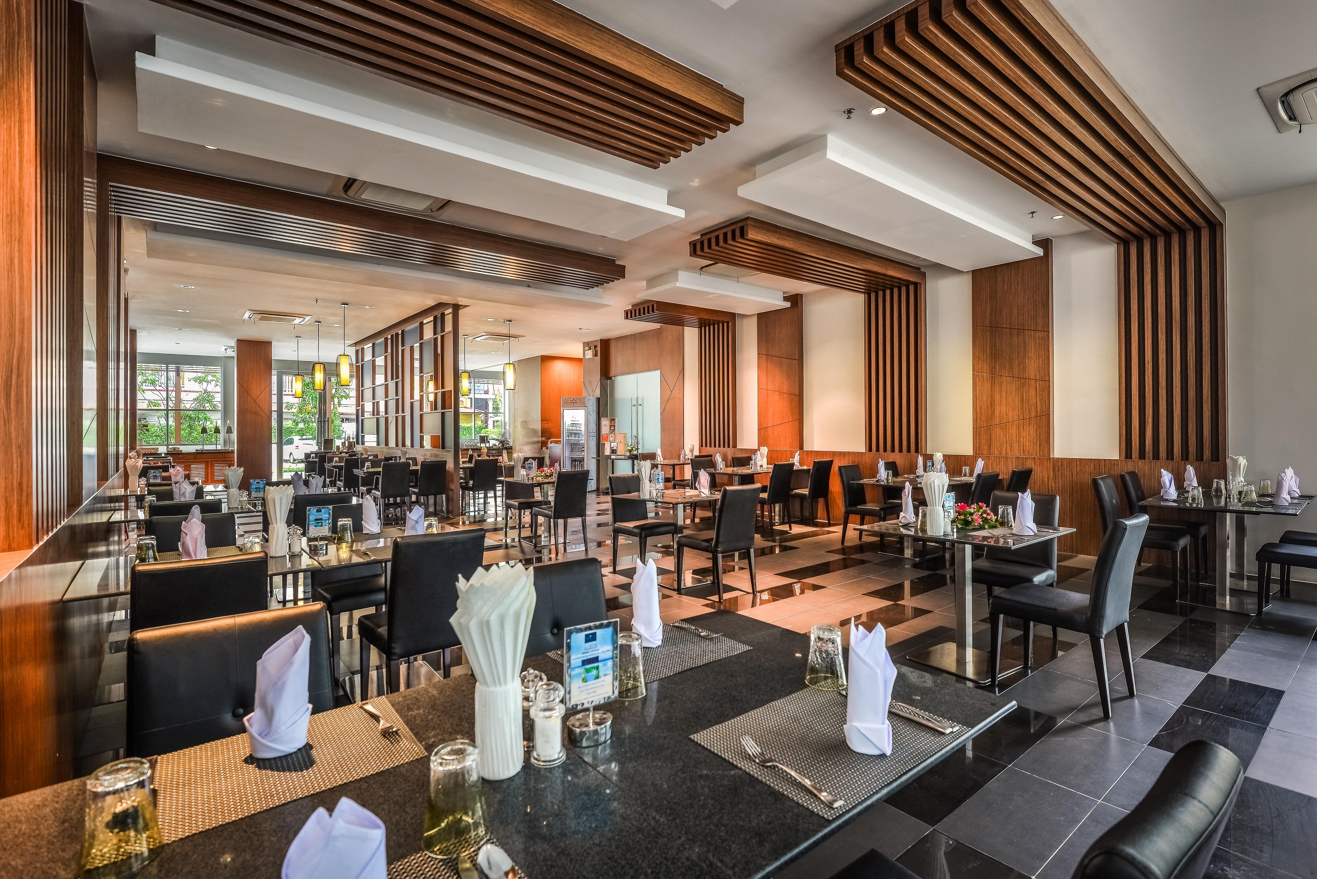 Fishermens Harbour Urban Resort - Sha Extra Plus Patong Exterior photo
